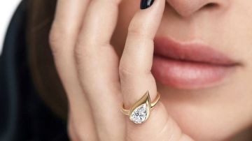 لماذا تحتاجين إلى خاتم الإصبع الصغرى هذا الموسم؟