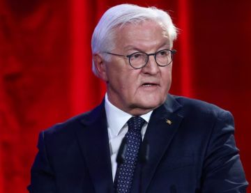 الرئيس الألماني: السياسة الأمريكية تهدد النظام العالمي وتحول العالم إلى وكر للصوص الرئيس الألماني: السياسة الأمريكية تهدد النظام العالمي وتحول العالم إلى وكر للصوص