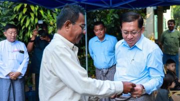 الناخبون في ميانمار يصوتون في مرحلة ثانية من انتخابات يديرها الجيش الناخبون في ميانمار يصوتون في مرحلة ثانية من انتخابات يديرها الجيش