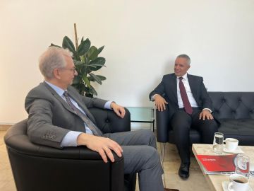 اليافعي يلتقي السفير الألماني ويؤكد دعمهم الحوار الجنوبي الجنوبي في الرياض اليافعي يلتقي السفير الألماني ويؤكد دعمهم الحوار الجنوبي الجنوبي في الرياض