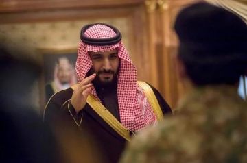 بن سلمان يغلف الصقر الإماراتي بـ انتهى