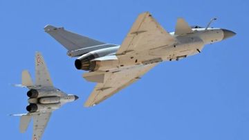 بعد الصفعة السعودية في اليمن.. سلاح الجو المصري يوجه ضربة لمليشيات الإمارات في السودان.. وتحذير ناري لـ حفتر في ليبيا