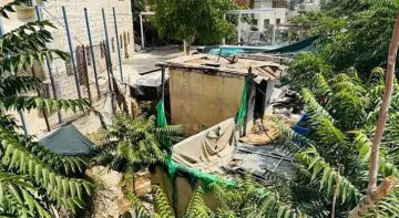 العدو الصهيوني يأخذ قياسات عدة منازل بسلوان ويجدد الاعتقال الإداري بحق 37 فلسطينيا العدو الصهيوني يأخذ قياسات عدة منازل بسلوان ويجدد الاعتقال الإداري بحق 37 فلسطينيا