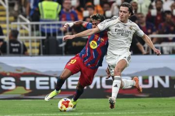 برشلونةبطلاً لكأس السوبر الإسباني للمرة الـ 16 بعد فوزه على ريال مدريد 3-2