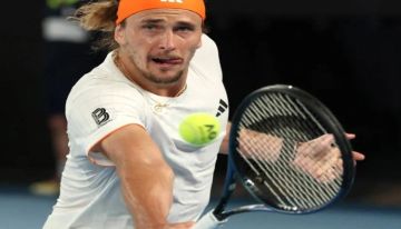 زفيريف يهزم تين ويتأهل إلى نصف نهائي بطولة أستراليا المفتوحة للتنس زفيريف يهزم تين ويتأهل إلى نصف نهائي بطولة أستراليا المفتوحة للتنس