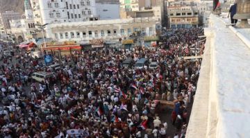 حضرموت تلبي دعوة الرئيس الزبيدي للاحتشاد في مليونية الثبات والتصعيد الشعبي.. بيان