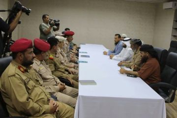 سكان عدن يرحبون بخطوة إخراج المعسكرات من المدينة