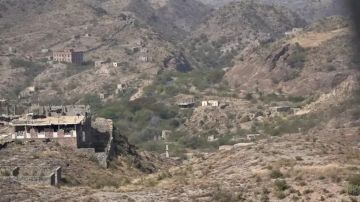 اندلاع مواجهات عنيفة بين قوات الجيش ومليشيا الحوثي اندلاع مواجهات عنيفة بين قوات الجيش ومليشيا الحوثي