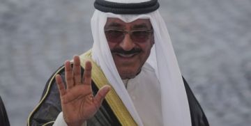 الحكومة الكويتية تجرد سفيرها في بريطانيا من الجنسية