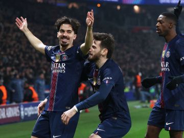 باريس سان جيرمان يواجه ستراسبورغ في قمة الجولة الـ20 للدوري الفرنسي باريس سان جيرمان يواجه ستراسبورغ في قمة الجولة الـ20 للدوري الفرنسي