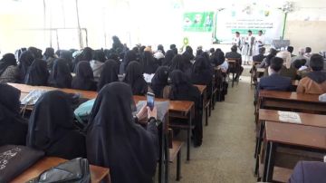 فعالية خطابية في كلية التربية والعلوم التطبيقية في أرحب بعيد جمعة رجب فعالية خطابية في كلية التربية والعلوم التطبيقية في أرحب بعيد جمعة رجب