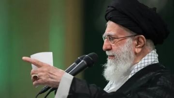 خطيب طهران يلوح بالتصعيد: مصالح أمريكا في المنطقة تحت التهديد