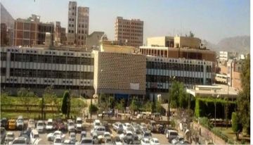 كشفتها طبيبة.. فضيحة إدارية تهز مستشفى الثورة بصنعاء كشفتها طبيبة.. فضيحة إدارية تهز مستشفى الثورة بصنعاء