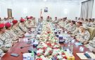 اجتماع هام لوزارة الدفاع بعدن يؤكد رفع الجاهزية القتالية
