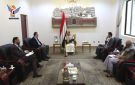 نائب وزير الخارجية يلتقي مدير مكتب المبعوث الأممي الخاص إلى اليمن - ye