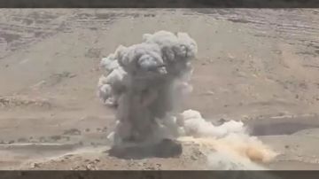 غارات جوية تستهدف مواقع وآليات لمليشيا الحوثي في مناطق عدة بتعز غارات جوية تستهدف مواقع وآليات لمليشيا الحوثي في مناطق عدة بتعز