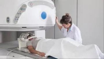 هل تأخير جلسات العلاج الإشعاعي يؤثر على التحكم في الورم؟ وكيف نعوض الجلسات الضائعة؟ هل تأخير جلسات العلاج الإشعاعي يؤثر على التحكم في الورم؟ وكيف نعوض الجلسات الضائعة؟
