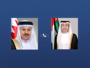 هاتفيا.. عبدالله بن زايد ووزير خارجية البحرين يبحثان الأوضاع الإقليمية هاتفيا.. عبدالله بن زايد ووزير خارجية البحرين يبحثان الأوضاع الإقليمية