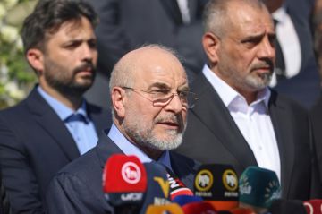 رئيس البرلمان الإيراني يدعو إلى خفض استهلاك الغاز بنسبة 10 في المئة مع اقتراب الشتاء رئيس البرلمان الإيراني يدعو إلى خفض استهلاك الغاز بنسبة 10 في المئة مع اقتراب الشتاء