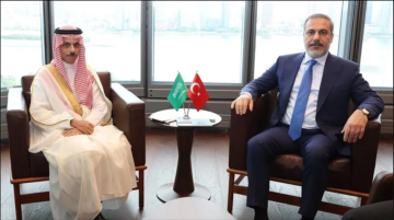 فيدان وبن فرحان يناقشان الأمن الإقليمي وسط تصعيد مع الحوثيين فيدان وبن فرحان يناقشان الأمن الإقليمي وسط تصعيد مع الحوثيين
