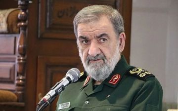 رضائي لترامب: يمكنك أن تنتصر كل يوم في مخيلتك لكن الواقع تصنعه إيران رضائي لترامب: يمكنك أن تنتصر كل يوم في مخيلتك لكن الواقع تصنعه إيران
