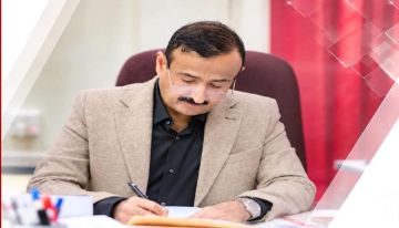 بن الوزير يوجه بصرف أراض لأسر شهداء الجريمة الإرهابية ويؤكد العمل على توفير التمويل لبناء مساكن خاصة بهم بن الوزير يوجه بصرف أراض لأسر شهداء الجريمة الإرهابية ويؤكد العمل على توفير التمويل لبناء مساكن خاصة بهم