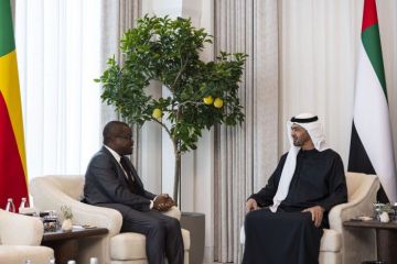 محمد بن زايد ورئيس بنين يبحثان تعزيز العلاقات بين البلدين محمد بن زايد ورئيس بنين يبحثان تعزيز العلاقات بين البلدين