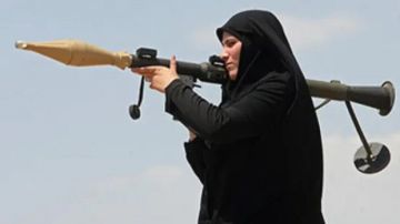 إيران تلجأ للنساء لحشد قواتها إيران تلجأ للنساء لحشد قواتها