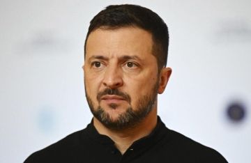 الرئيس الأوكراني يطالب الاتحاد الأوروبي بـ70 مليار يورو إضافية لتسليح كييف الرئيس الأوكراني يطالب الاتحاد الأوروبي بـ70 مليار يورو إضافية لتسليح كييف