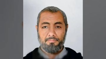 مقتل القيادي الإيراني عبدالرضا شهلائي وأربعة خبراء في غارة جوية بالحديدة مقتل القيادي الإيراني عبدالرضا شهلائي وأربعة خبراء في غارة جوية بالحديدة