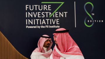 تأجيل دافوس الصحراء يكشف كلفة التصعيد على طموحات السعودية الاقتصادية تأجيل دافوس الصحراء يكشف كلفة التصعيد على طموحات السعودية الاقتصادية