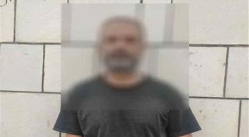 أمن عدن يعلن ضبط شخص بتهمة الترويج للحوثيين عبر مواقع التواصل أمن عدن يعلن ضبط شخص بتهمة الترويج للحوثيين عبر مواقع التواصل