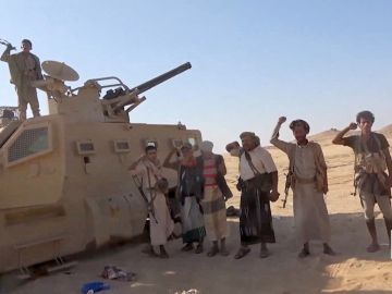 من عاصفة الحزم إلى باب المندب.. ماذا يريدون من اليمن؟ من عاصفة الحزم إلى باب المندب.. ماذا يريدون من اليمن؟