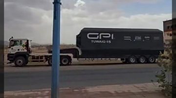 تعزيزات كهربائية سعودية ضخمة تصل عدن لتخفيف معاناة الصيف تعزيزات كهربائية سعودية ضخمة تصل عدن لتخفيف معاناة الصيف