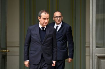 أزمة سياسية في فرنسا بعد أعمال العنف وتوجه لتجديد حظر التجول اذا استدعى الوضع أزمة سياسية في فرنسا بعد أعمال العنف وتوجه لتجديد حظر التجول اذا استدعى الوضع