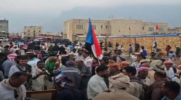 بدء توافد الحشود إلى حديبو للاحتفال بذكرى أكتوبر المجيدة