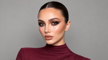 (البشرة المخملية).. صيحة المكياج الأبرز لخريف هذا العام (البشرة المخملية).. صيحة المكياج الأبرز لخريف هذا العام