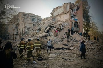 مقتل 15 شخصا على الأقل بينهم أطفال في ضربات روسية على أوكرانيا مقتل 15 شخصا على الأقل بينهم أطفال في ضربات روسية على أوكرانيا