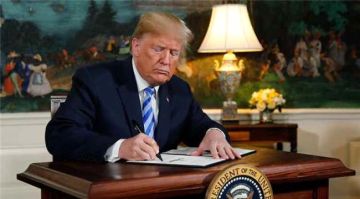 الرئيس الأمريكي يعلق تطبيق عقوبات ورسوم جمركية جديدة مرتبطة بروسيا الرئيس الأمريكي يعلق تطبيق عقوبات ورسوم جمركية جديدة مرتبطة بروسيا