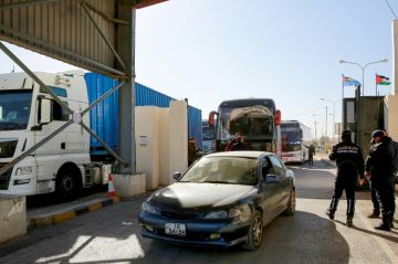 دمشق تستدعي السفير الأردني احتجاجا على ضربات دامية دمشق تستدعي السفير الأردني احتجاجا على ضربات دامية