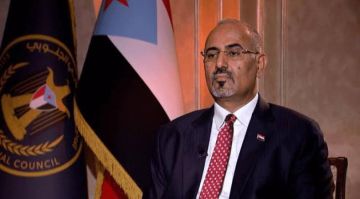 الرئيس الزبيدي: دماء شهدائنا ثمنها جنوب حر مستقل كامل السيادة الرئيس الزبيدي: دماء شهدائنا ثمنها جنوب حر مستقل كامل السيادة