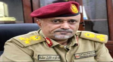 قائد اللواء الأول مشاة يعزي في استشهاد قائد اللواء 16 مشاة وإسناد العقيد معاذ علي صالح ورفاقه قائد اللواء الأول مشاة يعزي في استشهاد قائد اللواء 16 مشاة وإسناد العقيد معاذ علي صالح ورفاقه