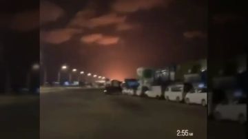 مصدر عسكري يوضح تفاصيل استهدافات مسيرات مليشيات الحوثي الإرهابية لمعسكرات التحالف ودرع الوطن في عدن مصدر عسكري يوضح تفاصيل استهدافات مسيرات مليشيات الحوثي الإرهابية لمعسكرات التحالف ودرع الوطن في عدن