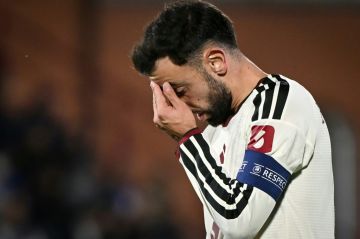 دوري أبطال أوروبا: فرنانديش ينتقد كاريك على وقع غرق يونايتد في أزمة جديدة دوري أبطال أوروبا: فرنانديش ينتقد كاريك على وقع غرق يونايتد في أزمة جديدة