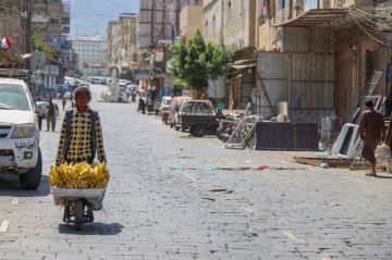 علاج مرضى في تعز رهن توافر الوقود والدواء في ظل احتدام المعارك حول المدينة