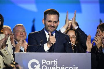 رئيس وزراء كيبيك الجديد المؤيد للاستقلال يؤدي اليمين بغياب ممثلة ملك بريطانيا