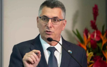 ساعر: السلطة الفلسطينية تمارس الخداع أمام المجتمع الدولي ساعر: السلطة الفلسطينية تمارس الخداع أمام المجتمع الدولي