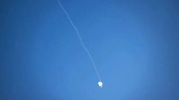 التحالف: اعتراض صاروخين باليستيين حوثيين أطلقا تجاه خميس مشيط التحالف: اعتراض صاروخين باليستيين حوثيين أطلقا تجاه خميس مشيط