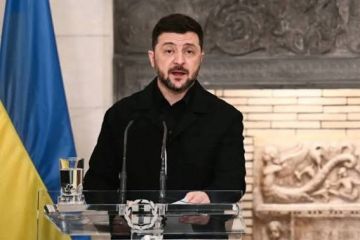 زيلينسكي يأمل في انعقاد اجتماع مفاوضي السلام بشأن أوكرانيا زيلينسكي يأمل في انعقاد اجتماع مفاوضي السلام بشأن أوكرانيا