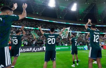 السعودية تتأهل لنهائي خليجي 27 على حساب قطر السعودية تتأهل لنهائي خليجي 27 على حساب قطر